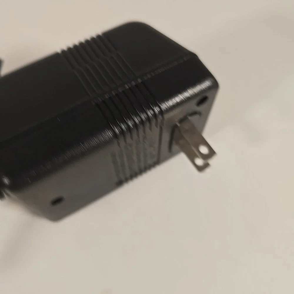 Memorex (YU120090D3) Heavy Duty‎ AC Power Supply Charger Adapter (12VDC 900Ma)